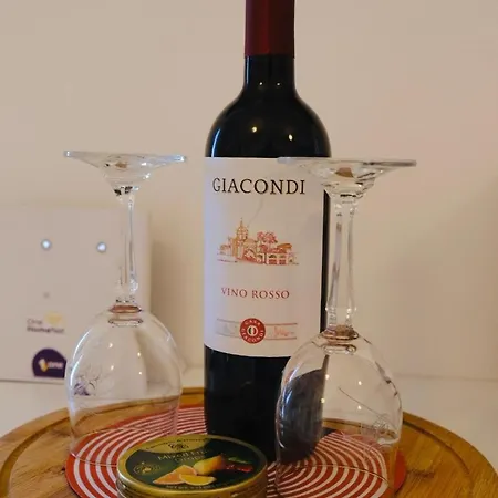 Flora's Golem (Tirana)