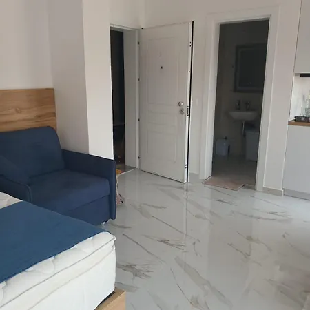 Daire Flora's Golem (Tirana)